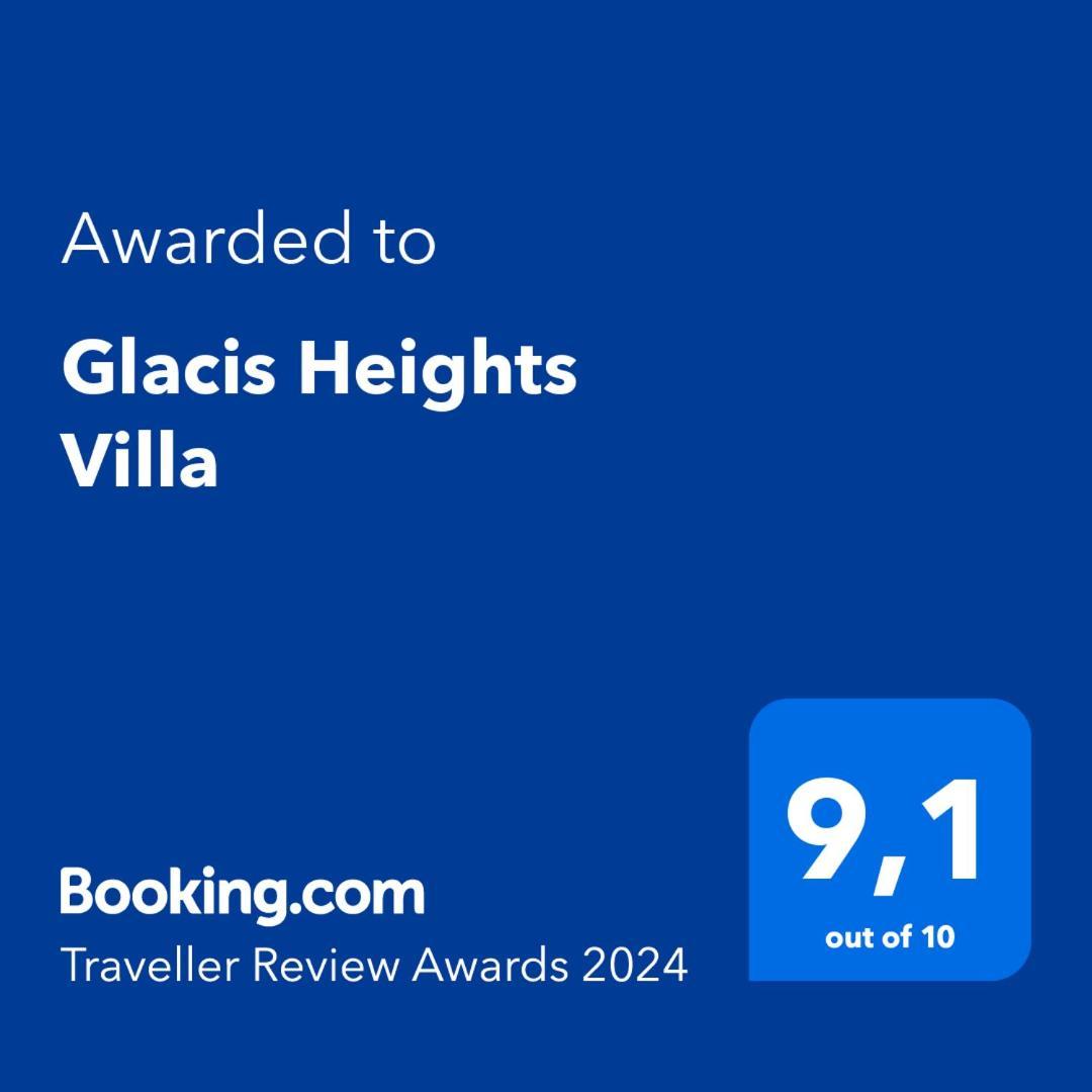Glacis Heights Villa Екстер'єр фото